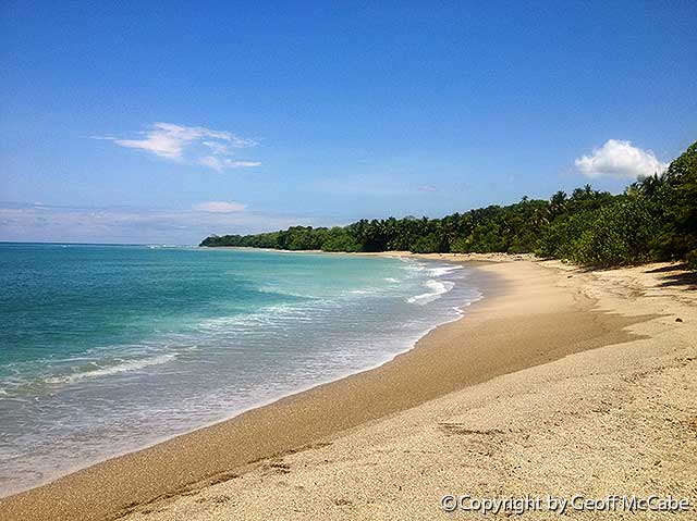 Playa-Los-Cedros